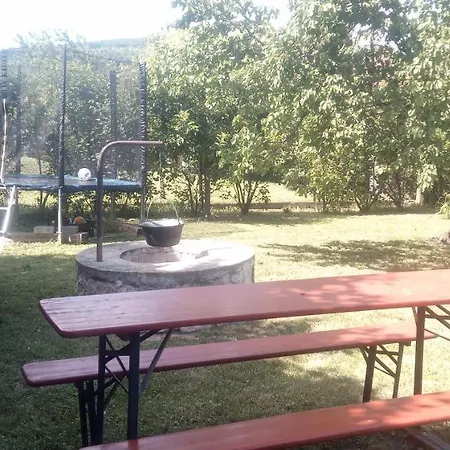 Rosos Apartman Apartment